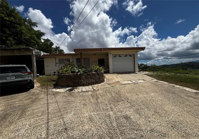 Photo 3 of Single family home for sale at Km 19 842 Carretera, Bayamon, PR 00959 | MLS# PR9119624 | Listing updated on 2026-03-04