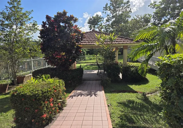 Homes for sale in Caguas, PR | 17 Del Recreo, Caguas, PR 00725 | MLS# PR9119625