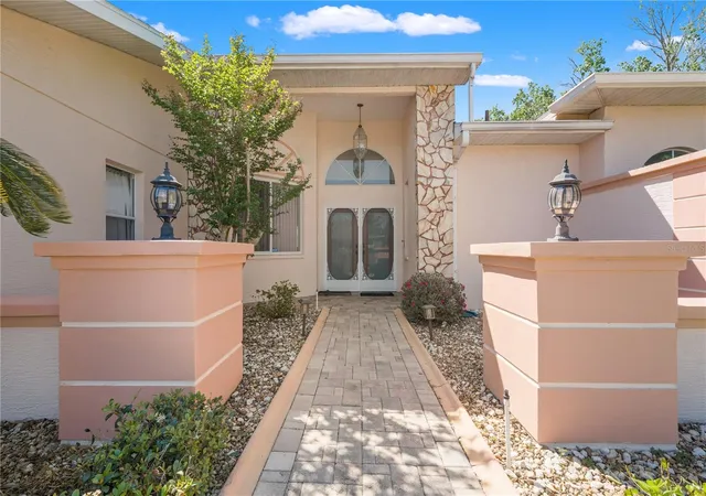 Photo 2 of Single family home for sale at 4071 Black Oak Trl, Brooksville, FL 34604 | MLS# TB8482109 | Listing updated on 2026-09-18