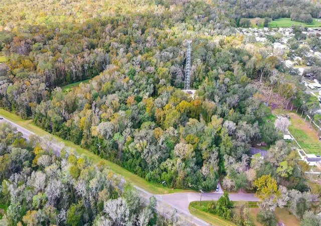 2nd image of 14902 Dead River Rd, Thonotosassa, FL 33592 | MLS# TB8482130
