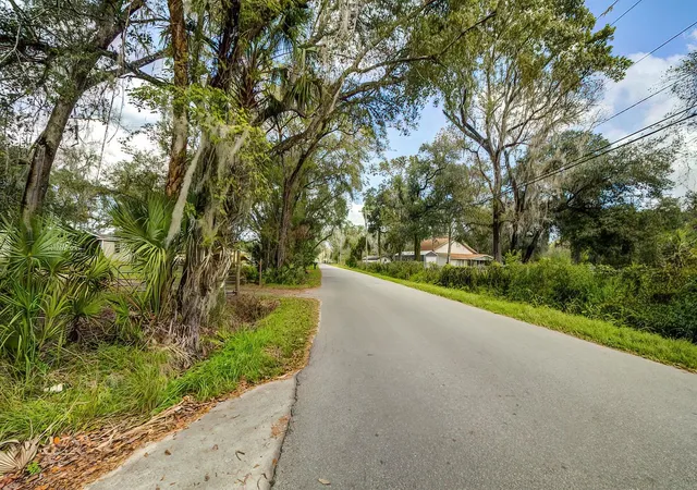 4th image of 14902 Dead River Rd, Thonotosassa, FL 33592 | MLS# TB8482130