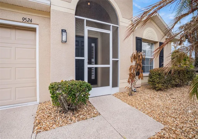 Photo 3 of Single family home for sale at 9524 Rolling Cir, San Antonio, FL 33576 | MLS# TB8482138 | Listing updated on 2026-08-18