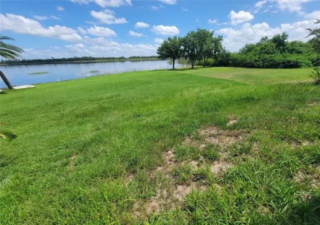 38th image of 2734 Rochelle Dr, Winter Haven, FL 33881 | MLS# G5109004