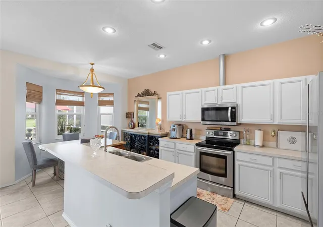 5th image of 4805 50Th Ave W, Bradenton, FL 34210 | MLS# TB8482150