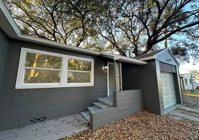 Homes for sale in Sanford, FL | 2402 Stevens Ave, Sanford, FL 32771 | MLS# O6387124