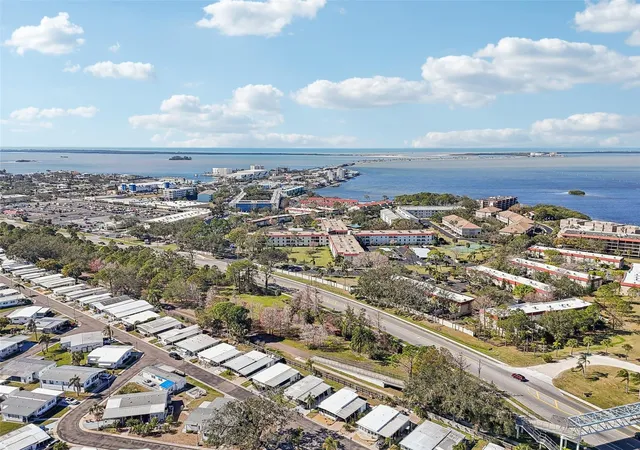 2nd image of 2700 Bayshore Blvd, DUNEDIN, FL 34698