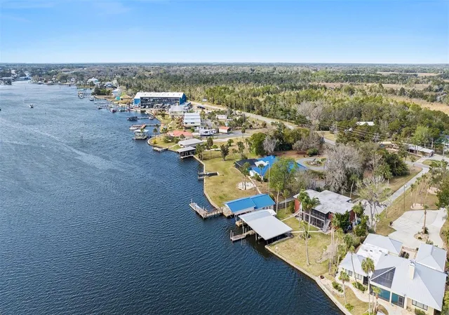 Homes for sale in Homosassa, FL | 10684 W Halls River Road, Homosassa, FL 34448 | Houzeo