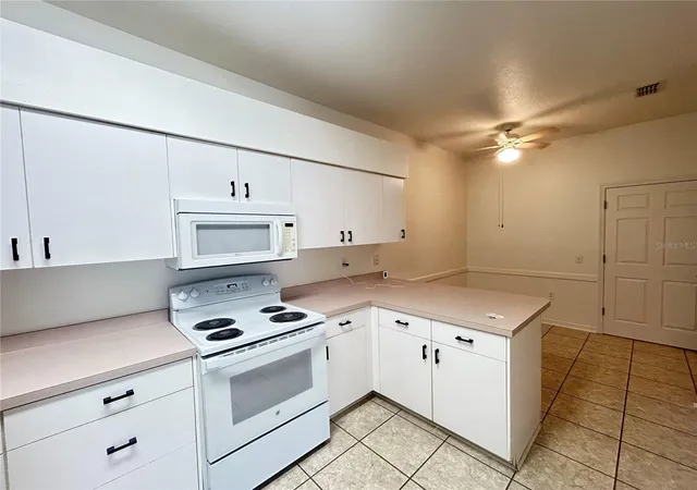 5th image of 29 Enclave Dr, Winter Haven, FL 33884 | MLS# L4959890