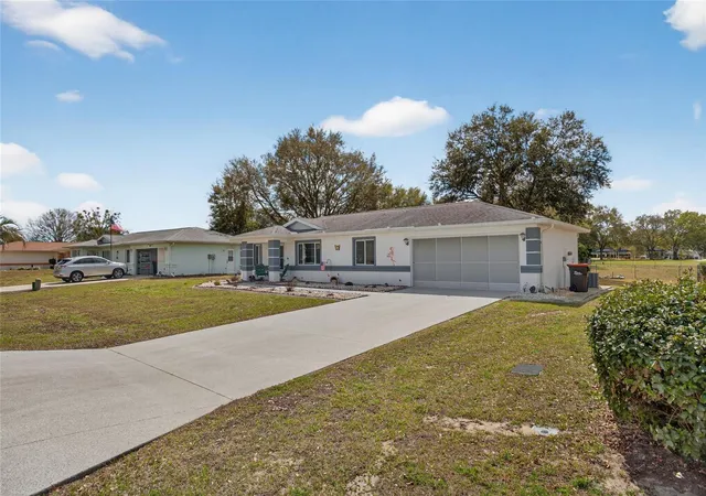 Photo 3 of Single family home for sale at 6196 Sw 101st Place, Ocala, FL 34476 | MLS# OM719965 | Listing updated on 2026-03-06