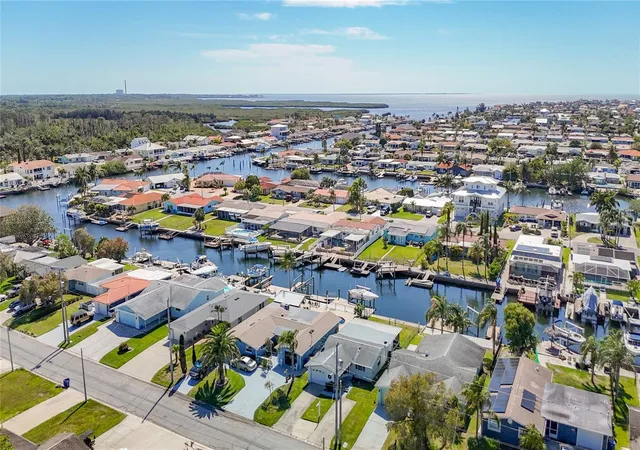 2nd image of 4947 Blue Heron Dr, New Port Richey, FL 34652 | MLS# TB8482309