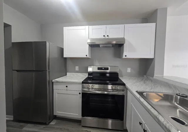Listing Photo 5 - Condo for sale in building located at 5232 Via Hacienda Cir, ORLANDO, FL 32839 - Unit #A217