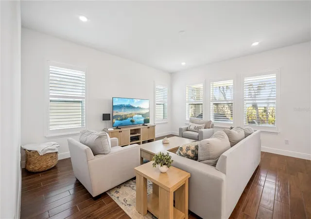 Photo 2 of Single family home for sale at 17588 Lake Star Rd, Winter Garden, FL 34787 | MLS# O6387269 | Listing updated on 2026-08-25