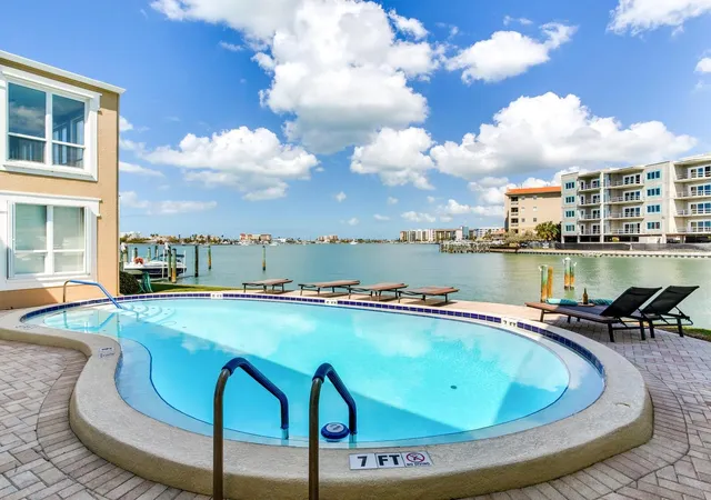 60th image of 210 Dolphin Pt #B, Clearwater Beach, FL 33767 | MLS# TB8482429
