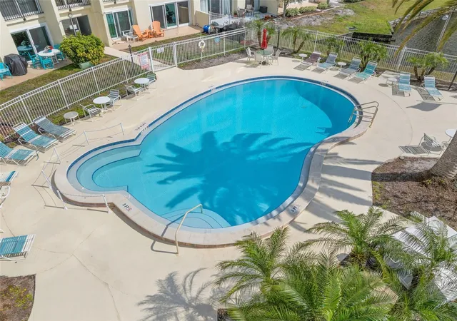 Photo 3 of Condo for sale at 225 Country Clb Dr #F-1401, Largo, FL 33771 | MLS# TB8482462 | Listing updated on 2026-10-02