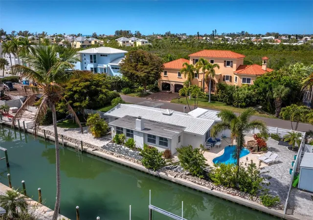 2nd image of 726 Jungle Queen Wy, Longboat Key, FL 34228 | MLS# A4684733