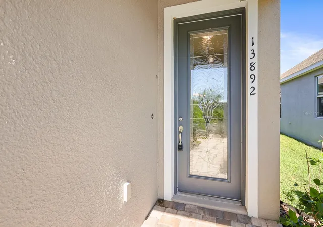 Photo 3 of Single family home for sale at 13892 Kingfisher Glen Dr, Lithia, FL 33547 | MLS# TB8482479 | Listing updated on 2026-09-16