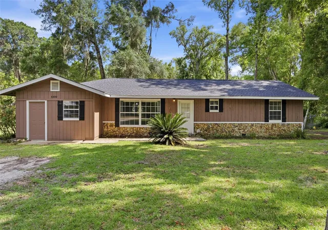 2nd image of 4300 Ne 132nd Pl, Anthony, FL 32617 | MLS# GC538117