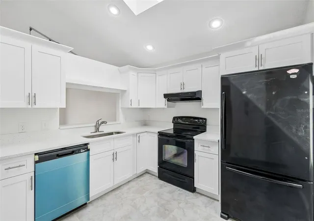 Photo 3 of Single family home for sale at 243 Rapscallion Ct, Orlando, FL 32828 | MLS# O6387366 | Listing updated on 2026-09-16