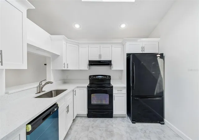 Photo 4 of Single family home for sale at 243 Rapscallion Ct, Orlando, FL 32828 | MLS# O6387366 | Listing updated on 2026-09-16