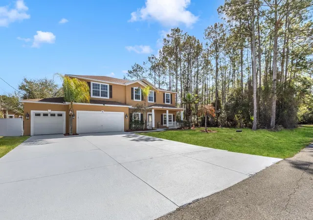 Homes for sale in Palm Coast, FL | 4 Lake Charles Pl, Palm Coast, FL 32137 | MLS# FC316619