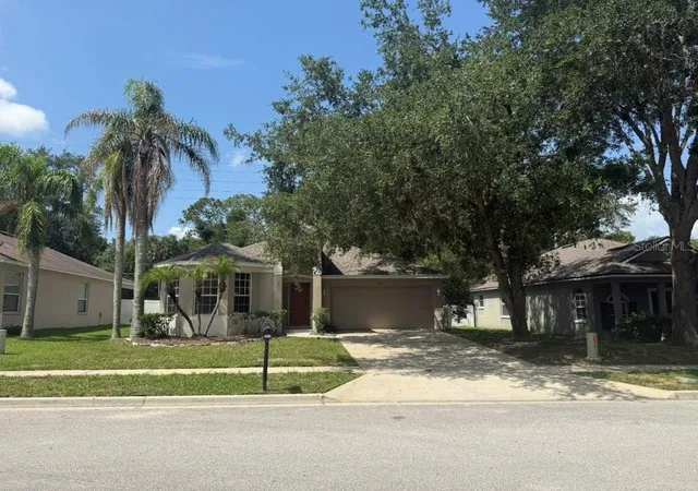 Photo 1 of Single family home for sale at 1102 Magnolia Blossom Ct, Apopka, FL 32712 | MLS# O6387421 | Listing updated on 2026-08-31