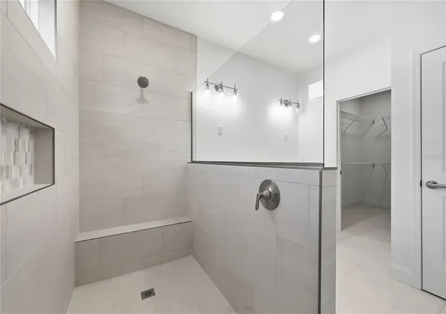 5th image of 1064 Sw 67Th Wy, Gainesville, FL 32607 | MLS# GC538124