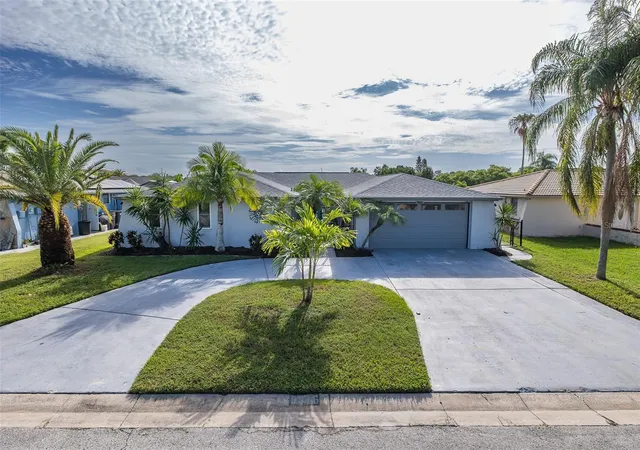 Photo 3 of Single family home for sale at 9816 San Mateo Way, Port Richey, FL 34668 | MLS# W7883555 | Listing updated on 2026-09-01