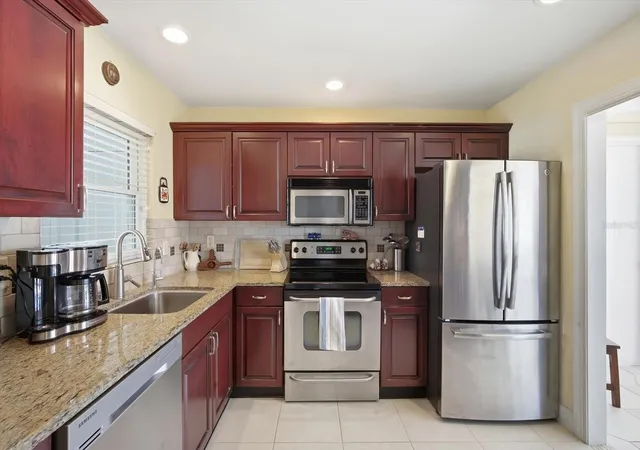 Photo 3 of Condo for sale at 2320 Aquabluff Pl #V274, Sarasota, FL 34231 | MLS# TB8482598 | Listing updated on 2026-08-07