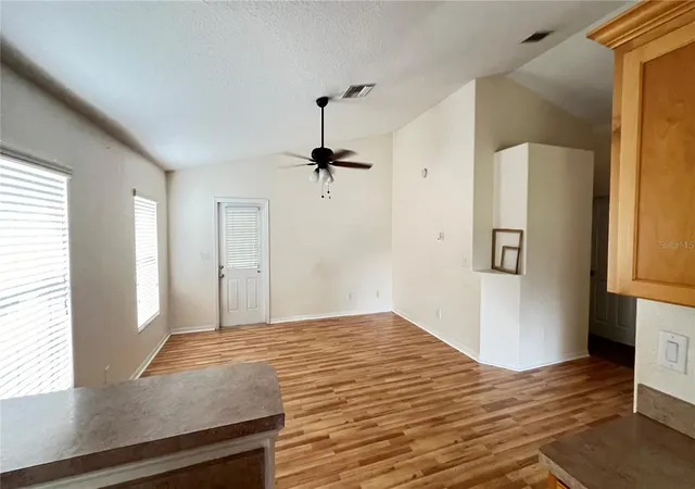 Photo 3 of Single family home for sale at 513 Lemon St, Auburndale, FL 33823 | MLS# O6387447 | Listing updated on 2026-06-22