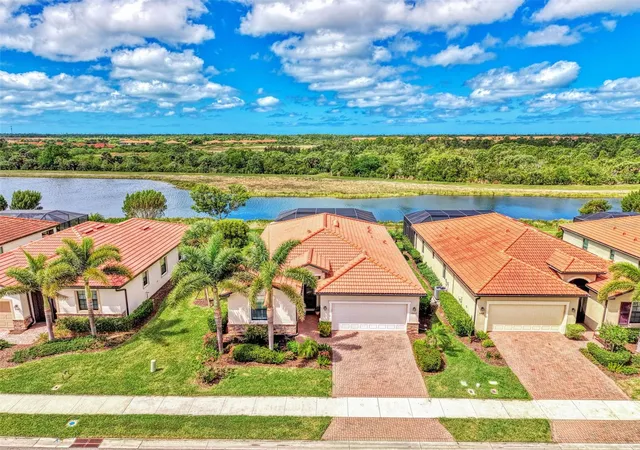 4th image of 10443 Medjool Dr, Venice, FL 34293 | MLS# N6143234