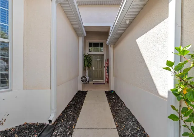 Homes for sale in Riverview, FL | 10207 Avelar Ridge Dr, Riverview, FL 33578 | MLS# TB8482687