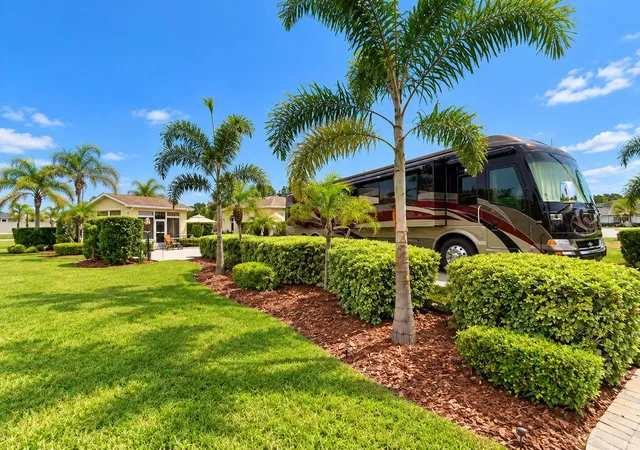 Photo 3 of Single family home for sale at 326 Nolane Ln, Polk City, FL 33868 | MLS# L4959925 | Listing updated on 2026-09-30