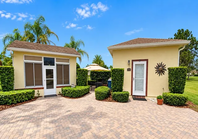Photo 3 of Single family home for sale at 326 Nolane Ln, Polk City, FL 33868 | MLS# L4959925 | Listing updated on 2026-09-30