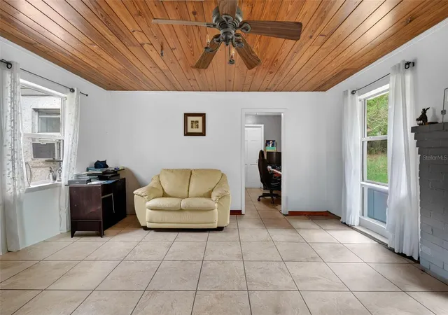 3rd image of 8023 Stone Rd, Apopka, FL 32703 | MLS# O6387530