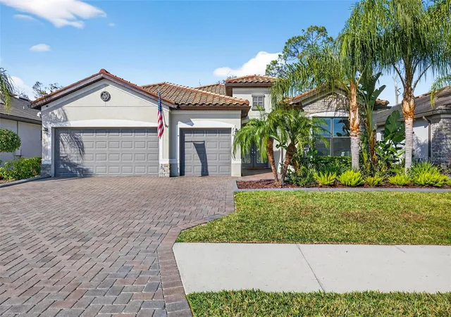 Single family home for sale at 710 Acacia Ct, BRADENTON, FL 34212 | MLS# A4684807