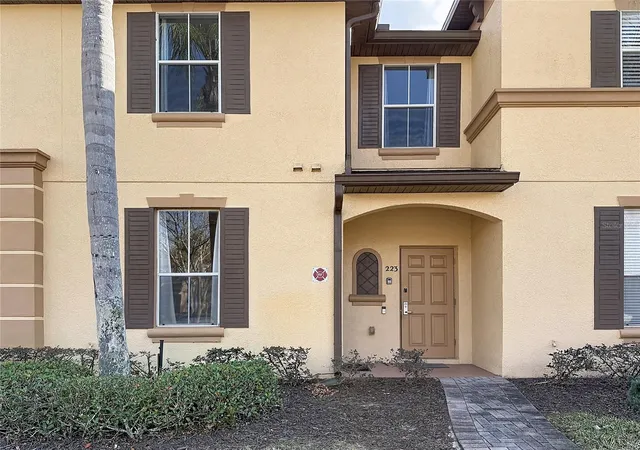 Photo 3 of Townhouse for sale at 223 Napoli Dr, Davenport, FL 33897 | MLS# S5145094 | Listing updated on 2026-10-07