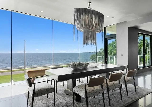 3rd image of 2619 Bayshore Blvd #200, Tampa, FL 33629 | MLS# TB8482813