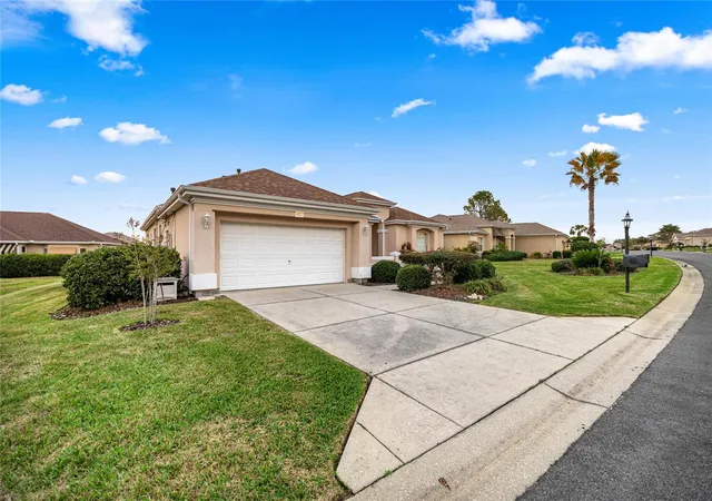 3rd image of 9512 Se 124Th Loop, Summerfield, FL 34491 | MLS# OM720061