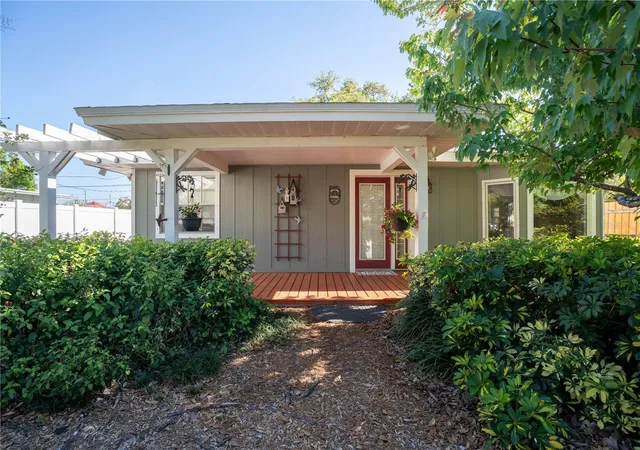 1st image of 2567 Central Ave, Clearwater, FL 33764 | MLS# TB8482887