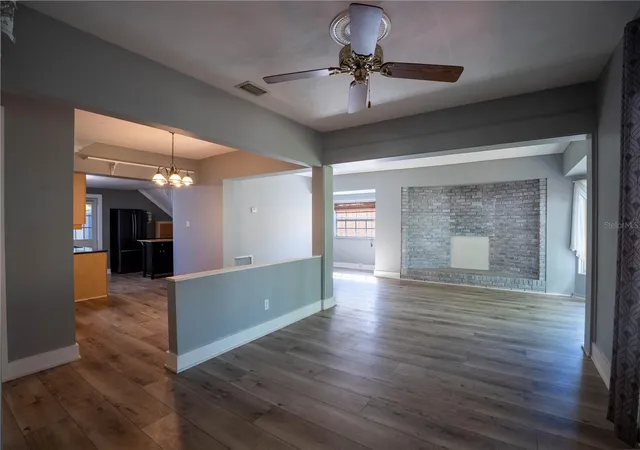4th image of 2567 Central Ave, Clearwater, FL 33764 | MLS# TB8482887