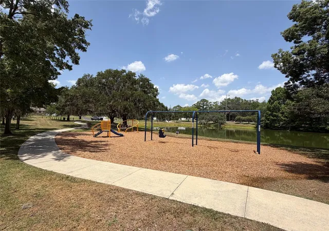 35th image of 1316 Se 17th St, Ocala, FL 34471 | MLS# OM720065