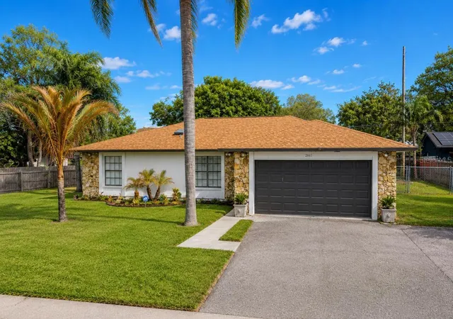 2nd image of 2661 Ames Haven Rd, Kissimmee, FL 34744 | MLS# S5145125