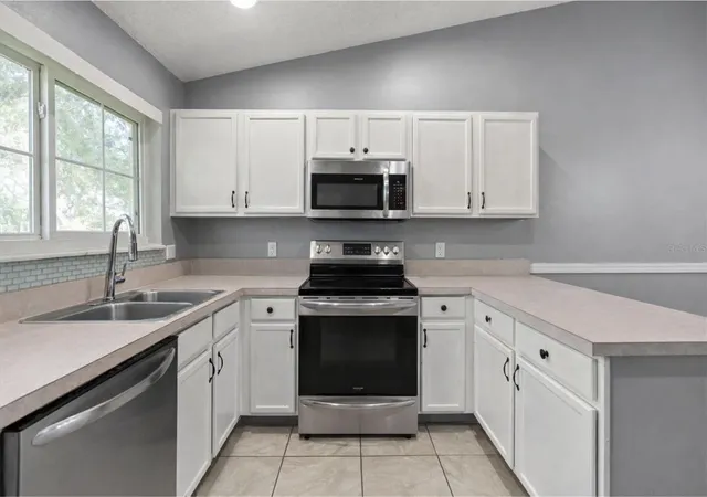 Homes for sale in Kissimmee, FL | 2832 Osprey Cove Pl #202, Kissimmee, FL 34746 | MLS# O6387695