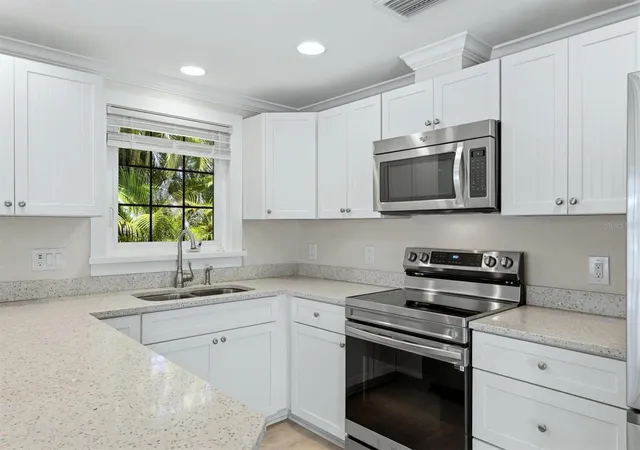 4th image of 5803 De Palmas Ave, Holmes Beach, FL 34217 | MLS# A4684894