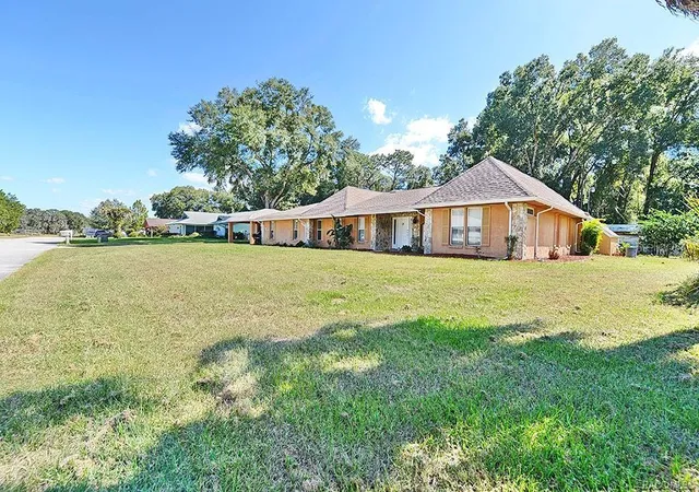 Photo 3 of Single family home for sale at 8844 E Rosemont St, Inverness, FL 34450 | MLS# OM720081 | Listing updated on 2026-09-01