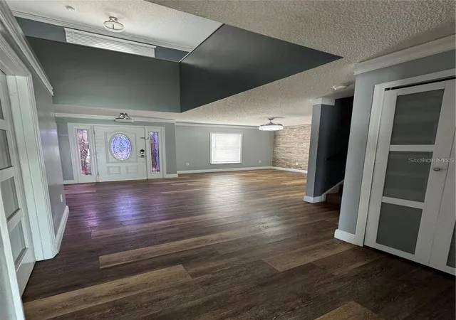 Photo 3 of Single family home for sale at 604 Tamarin Ln, Kissimmee, FL 34759 | MLS# S5145138 | Listing updated on 2026-08-03