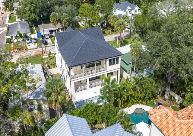 Photo 2 of Single family home for sale at 4316 W Corona St, Tampa, FL 33629 | MLS# TB8483049 | Listing updated on 2026-10-08