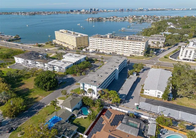 Homes for sale in Belleair Bluffs, FL | 55 Harbor View Lane, Belleair Bluffs, FL 33770 | Houzeo
