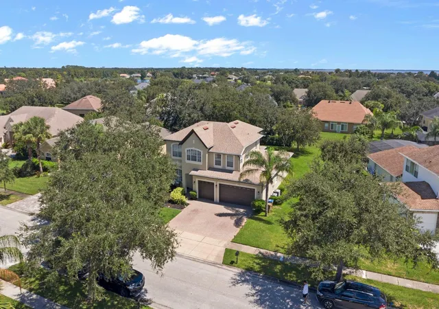 Photo 2 of Single family home for sale at 1705 Bridgets Ct, Kissimmee, FL 34744 | MLS# S5145159 | Listing updated on 2026-07-29