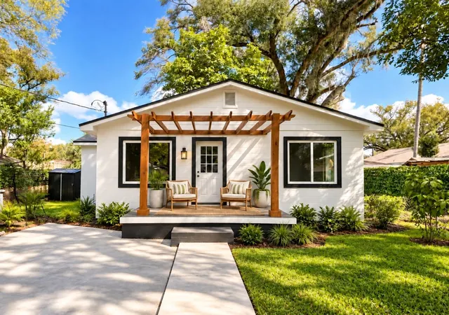 Photo 1 of Single family home for sale at 2102 E Caracas St, Tampa, FL 33610 | MLS# TB8483136 | Listing updated on 2026-10-11